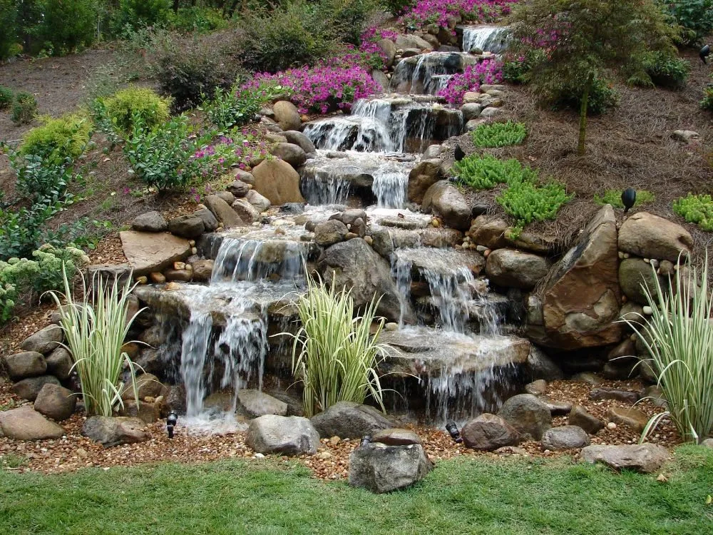 Professional garden landscaping in Lafayette, CO - Favela Landscaping Services
