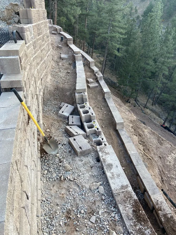 Local lawn mowing service in Lafayette, CO - Favela Landscaping Services