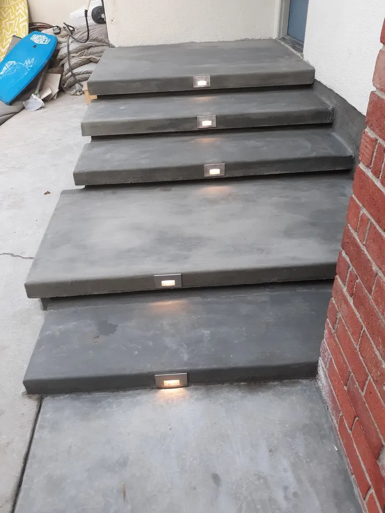 Expert lawn mowing service in Los Angeles, CA by Favela Masonry & Landscapes