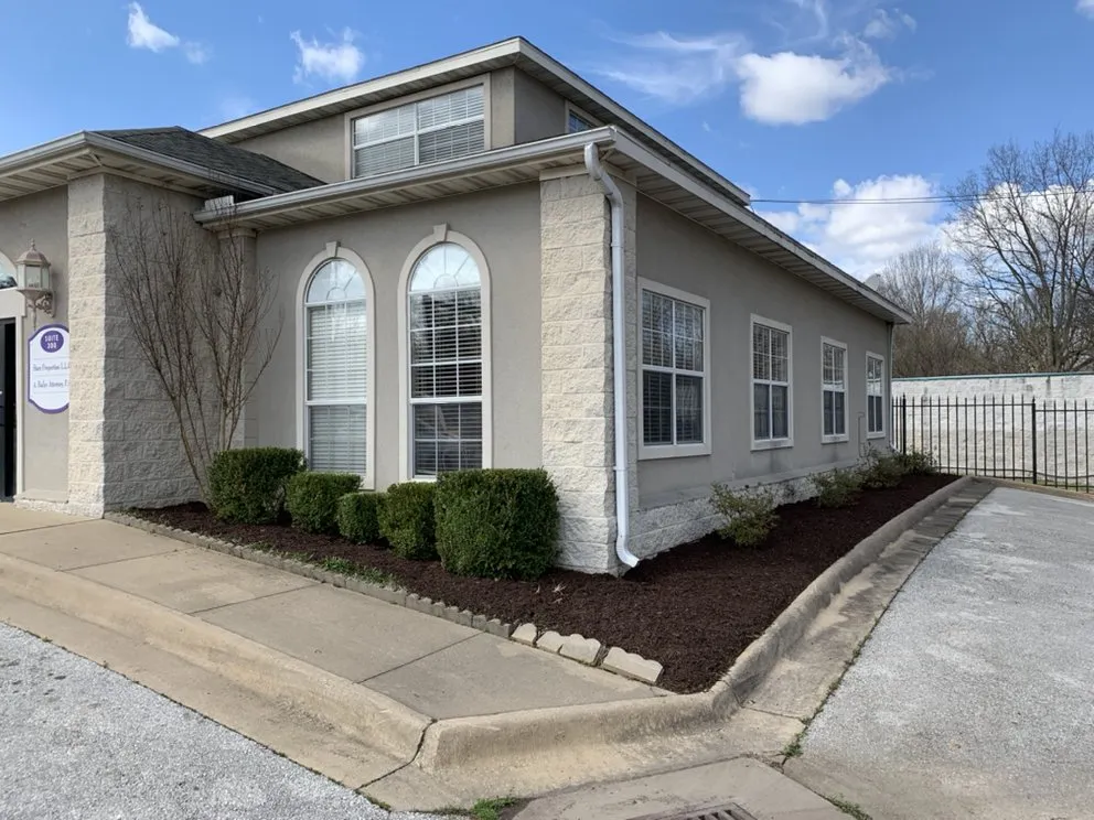 Affordable landscape design for beautiful yards across Fayetteville, AR - Fay-Ark Lawn Co.