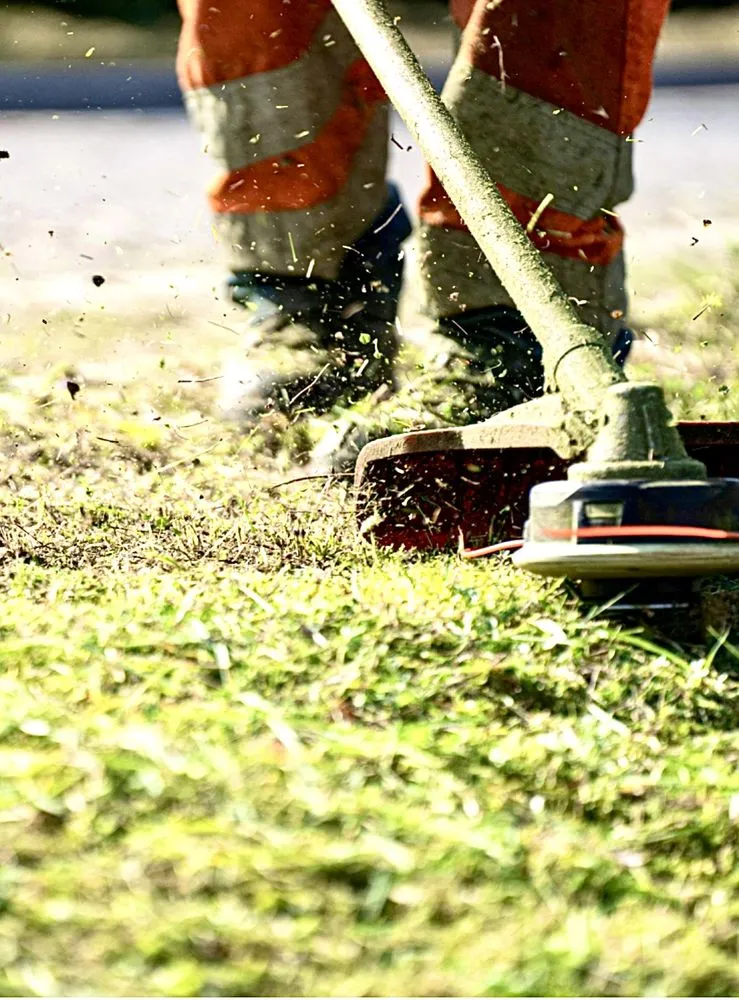 Professional garden landscaping for beautiful yards across Fayetteville, GA - Fayco Mow