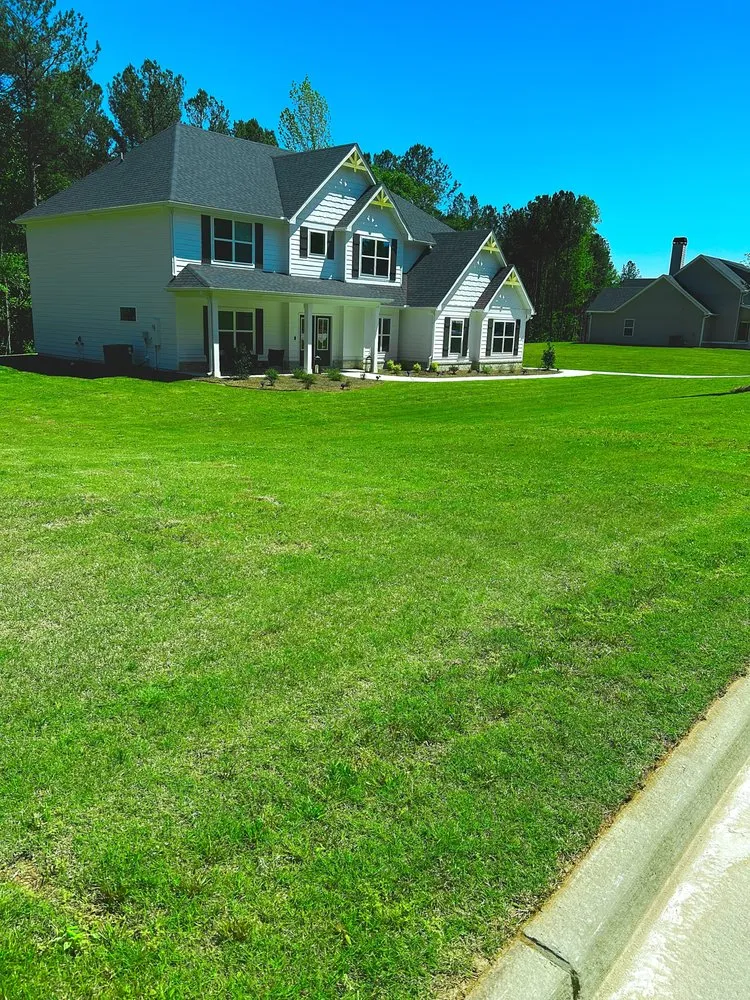 Affordable residential landscaping in Fayetteville, GA - Fayco Mow