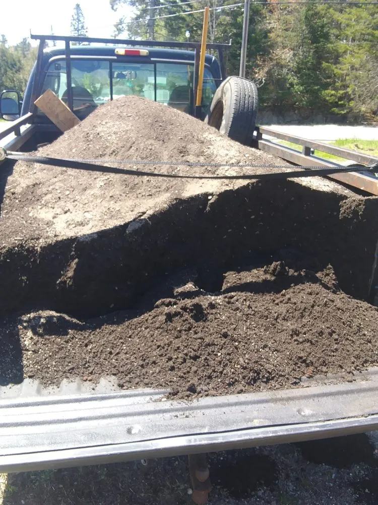 Local outdoor landscaping in Marshfield, ME - Fayes Seasonals