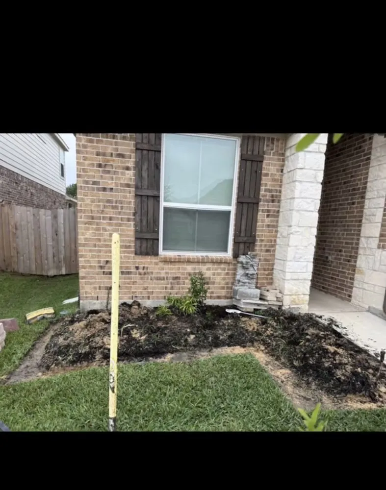 Reliable garden landscaping with custom design in Houston, TX by Fb Landscaping