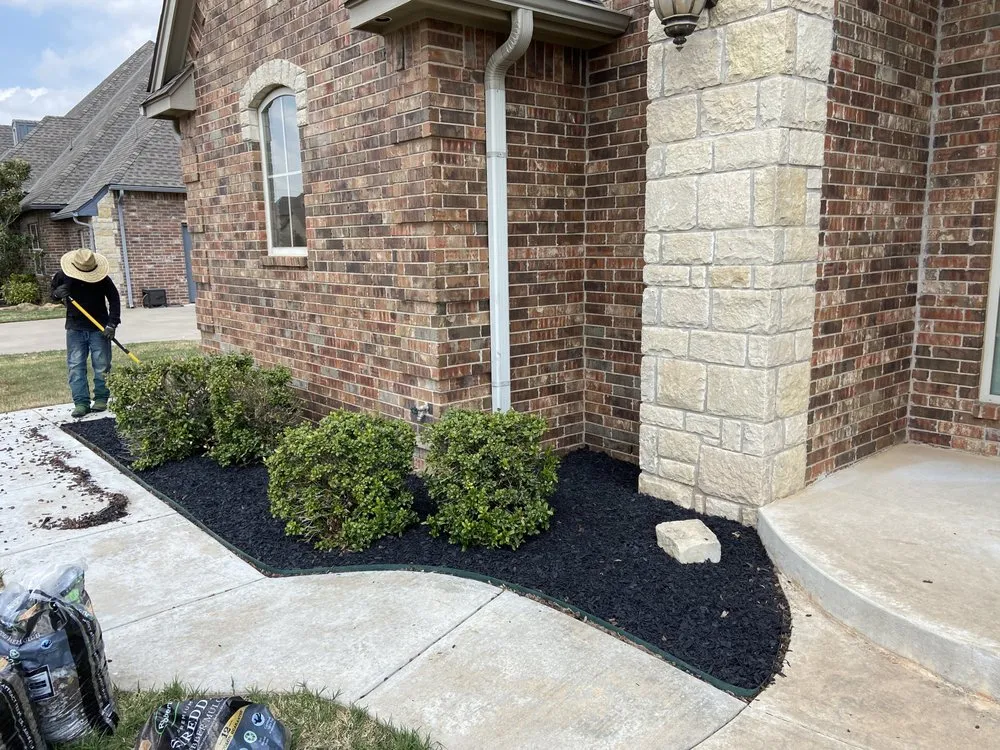 Custom landscape design experts serving Moore, OK - Fco Great Landscaping