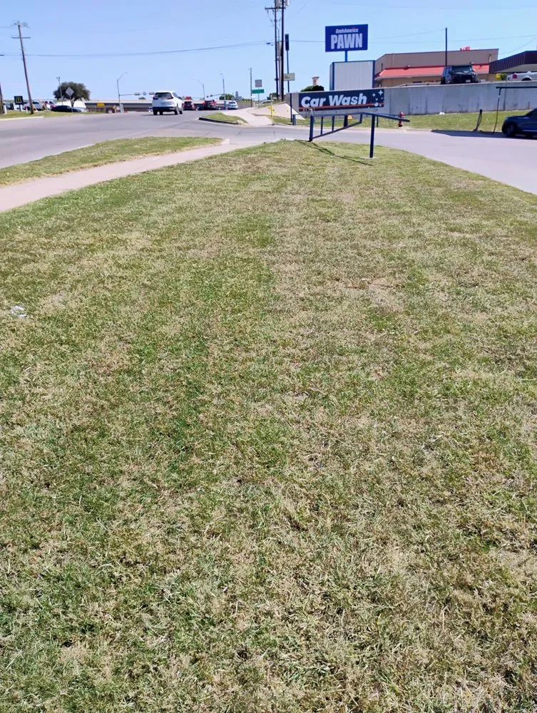 Professional lawn care service in Decatur, TX by FD Landscaping