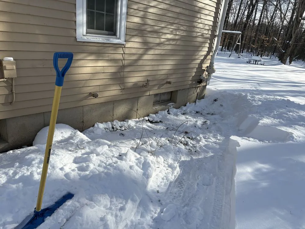 Local lawn mowing service in Windham, ME by Fecteau’s Property Services