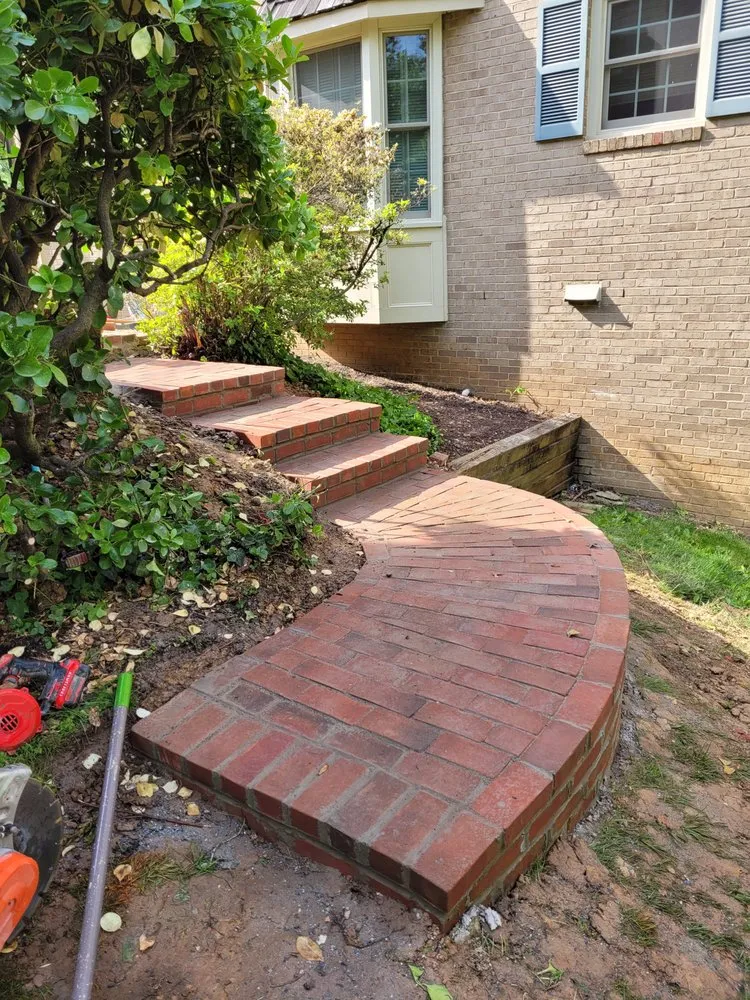 Top-rated outdoor landscaping with custom design across Silver Spring, MD - Feliciano Gonzalez