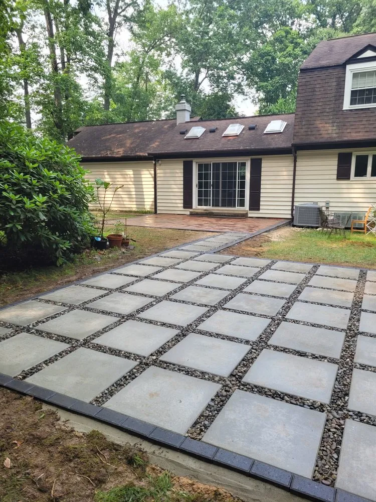 Affordable lawn mowing service in Silver Spring, MD - Feliciano Gonzalez