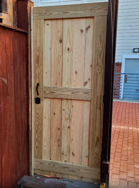 Custom residential landscaping experts serving Silver Spring, MD - Feliciano Gonzalez