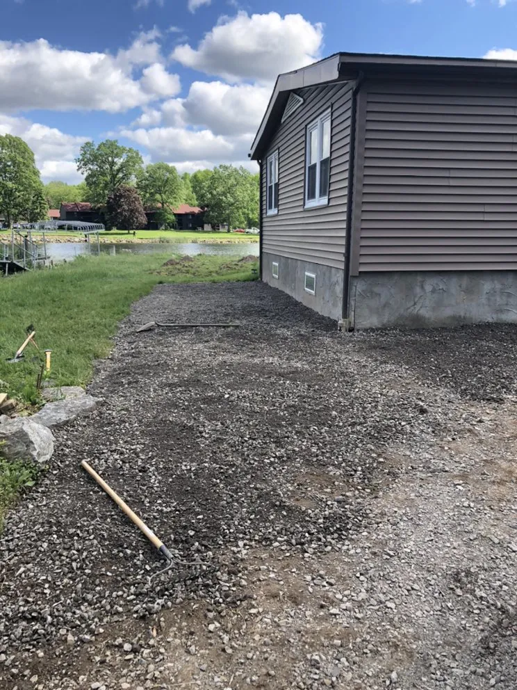 Expert lawn care service for beautiful yards across Syracuse, NY - Feliciano Landscape