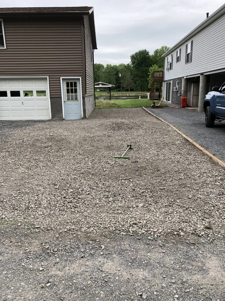 Custom lawn care service experts serving Syracuse, NY - Feliciano Landscape