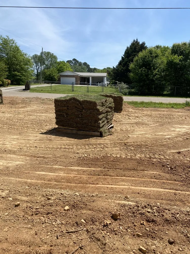 Custom landscape design in Athens, AL - Felipe Landscaping