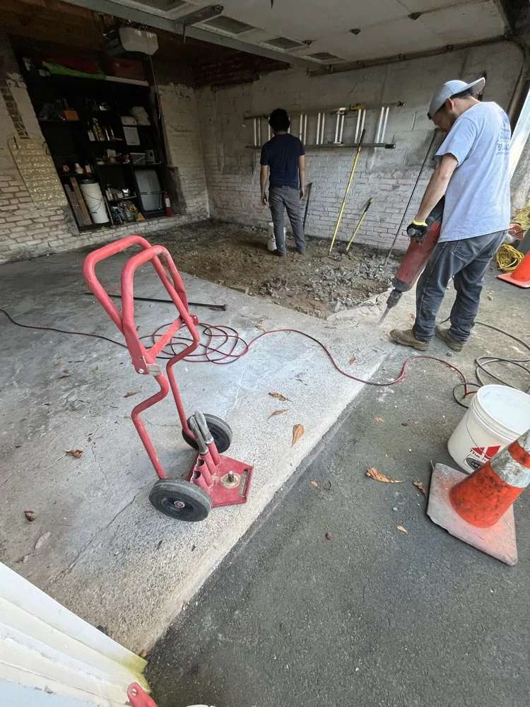 Expert landscape design experts serving Lynn, MA - Felipe Landscaping