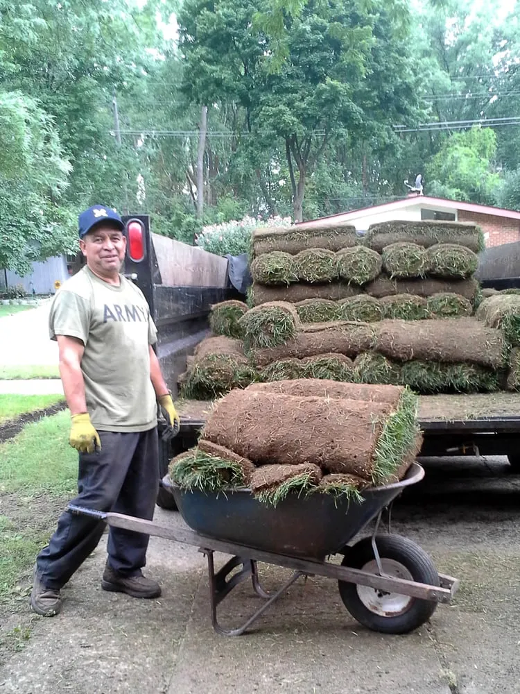 Trusted residential landscaping experts serving Detroit, MI - Felipe's Complete Lawn Maintenance Service