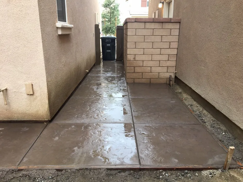 Professional landscape design in North Highlands, CA by Felipes Landscaping & Maintenance