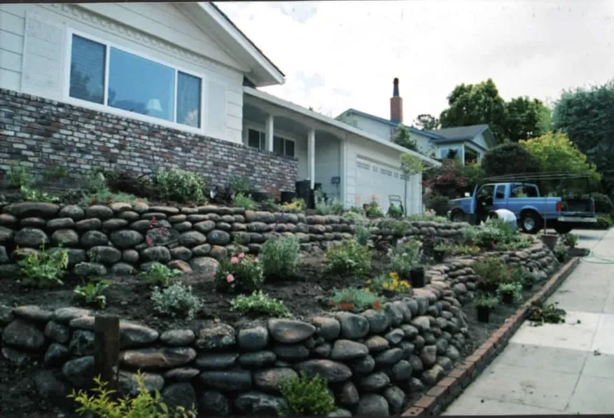Trusted landscape installation in Burlingame, CA - Felipe's Lawn and Garden