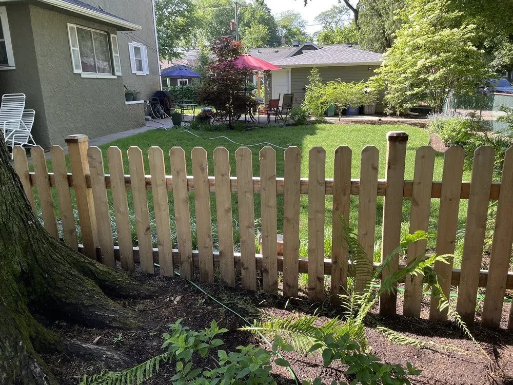 Top-rated residential landscaping with custom design in Chicago, IL by Felipe’s Lawn Care & Snow Removal Services