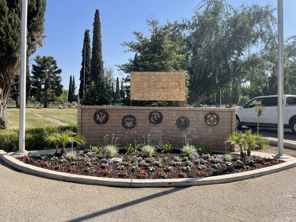 Top-rated lawn mowing service experts serving Bakersfield, CA - Felipe’s Lawn Service