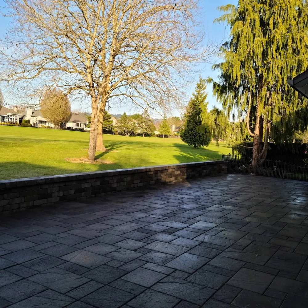 Custom residential landscaping in Beaverton, OR by Felix Landscape Construction