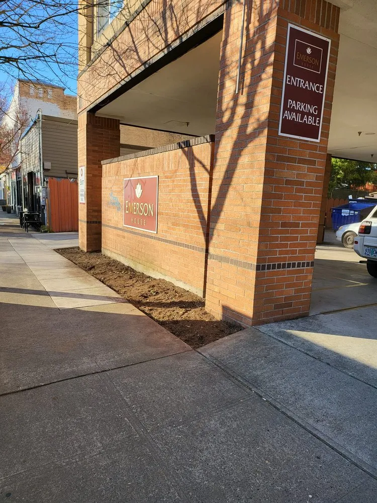 Reliable lawn mowing service in Beaverton, OR by Felix Landscape Construction