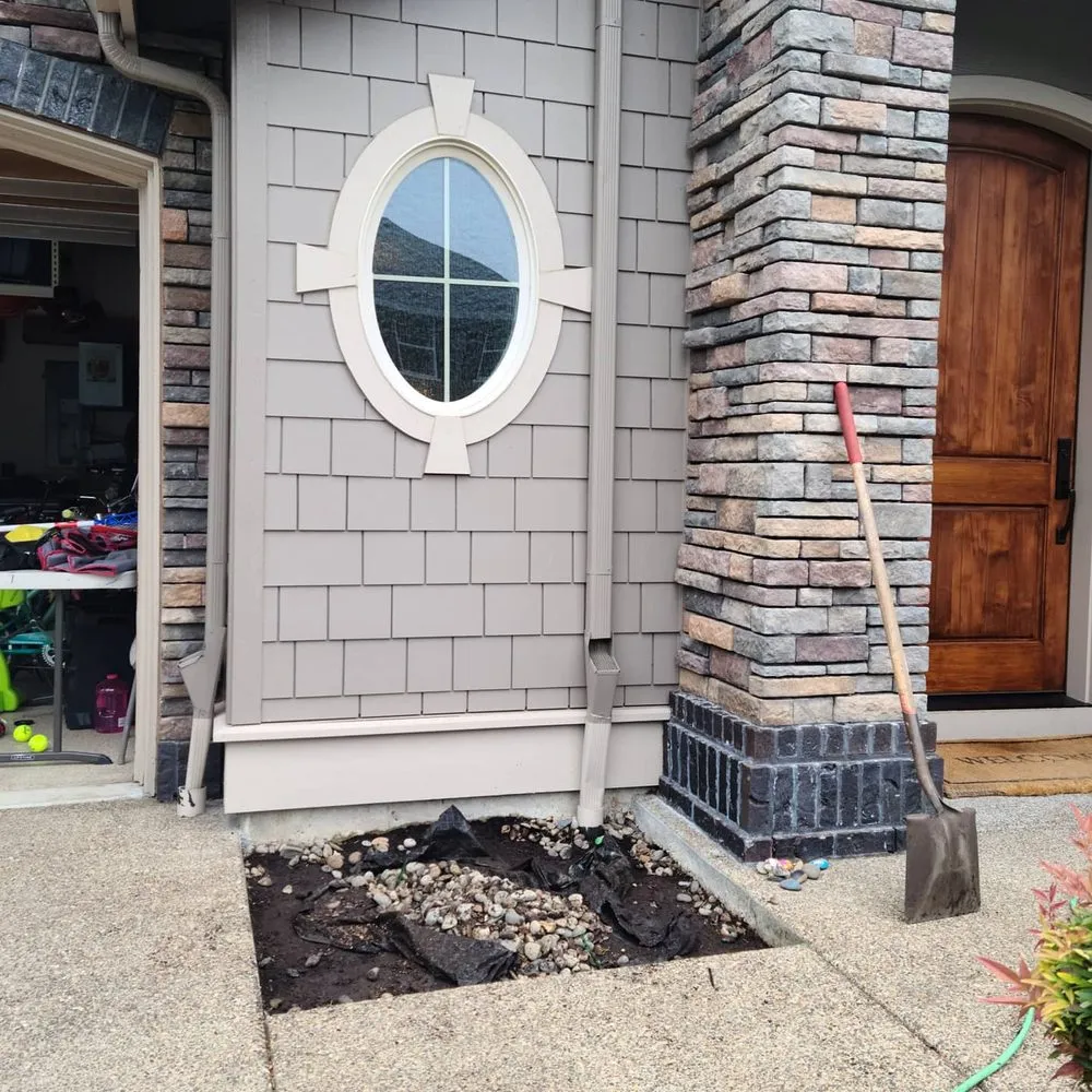 Custom yard maintenance experts serving Beaverton, OR - Felix Landscape Construction