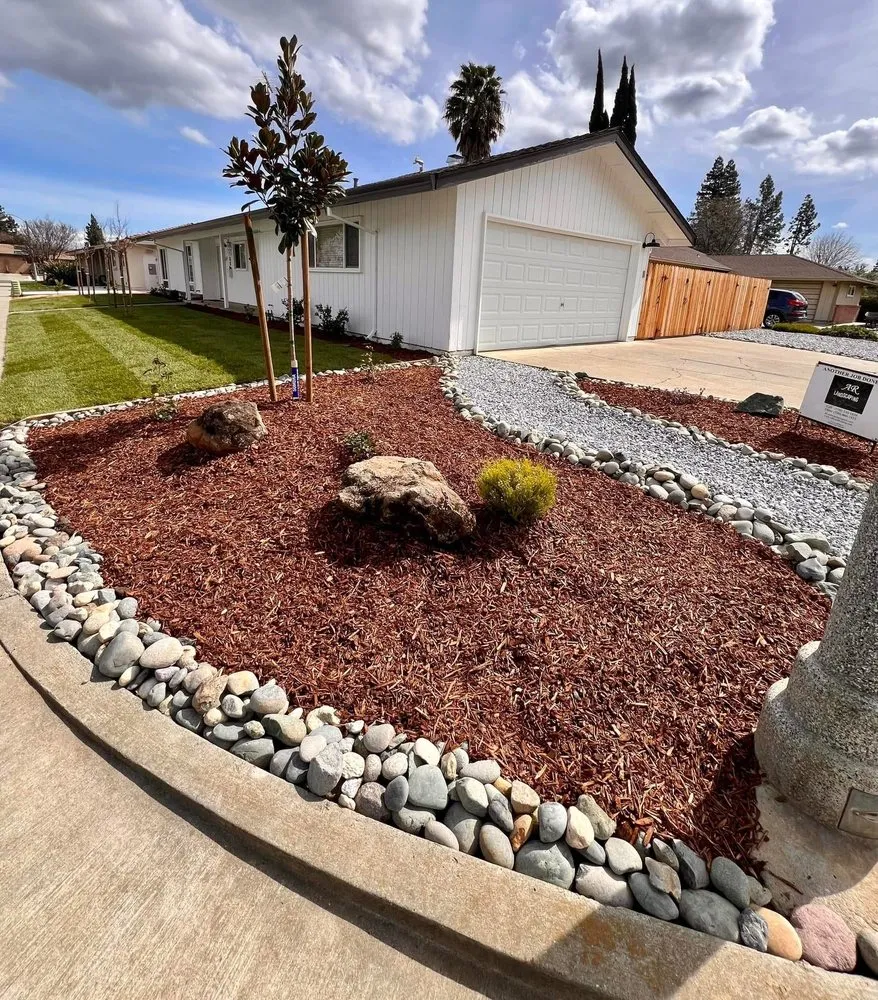 Custom lawn mowing service for outdoor upgrades across Oakland, CA - Felix landscape fencing