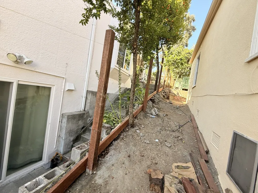 Expert yard maintenance experts serving Oakland, CA - Felix landscape fencing