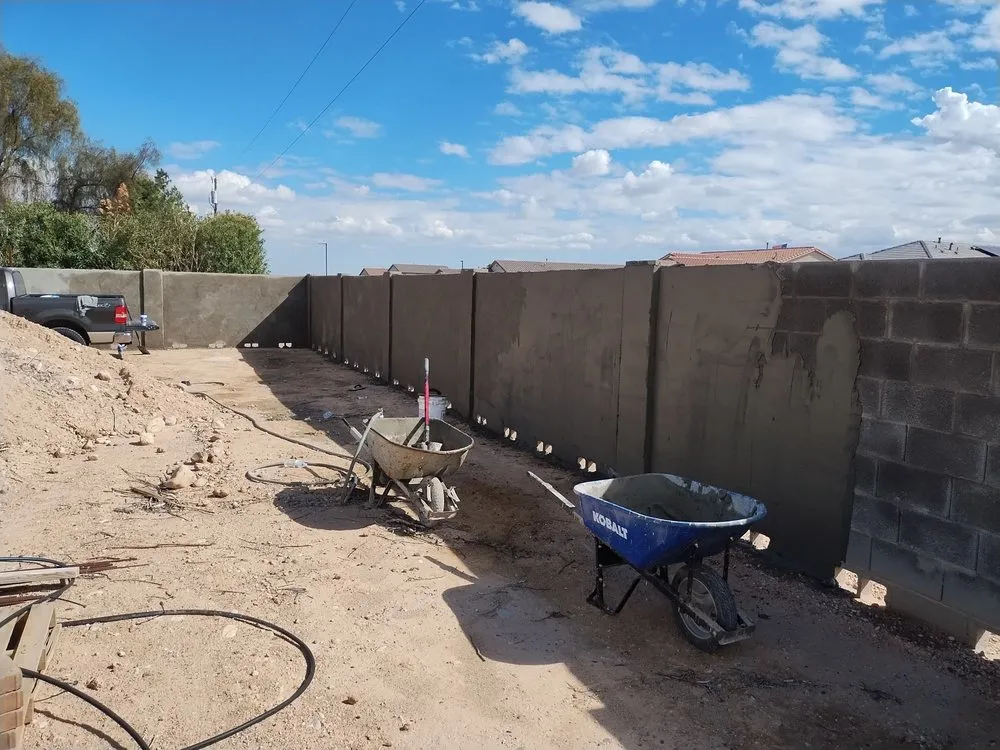 Local lawn care service experts serving Phoenix, AZ - Felix Landscape