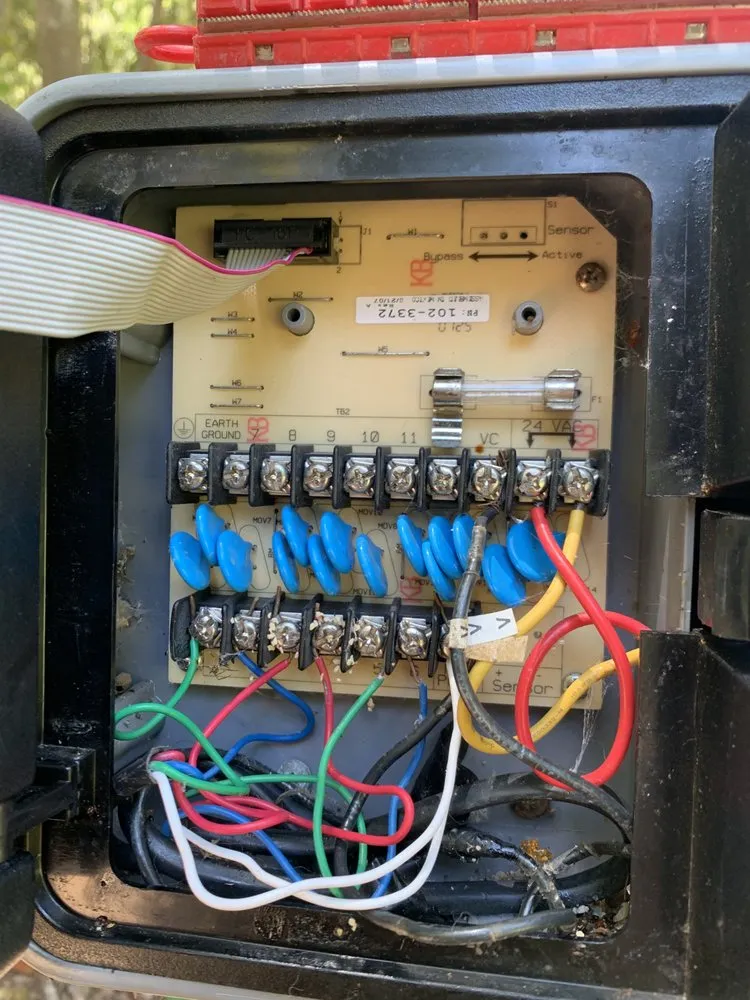 Local yard maintenance experts serving Capitola, CA - Felix landscaping and clean services