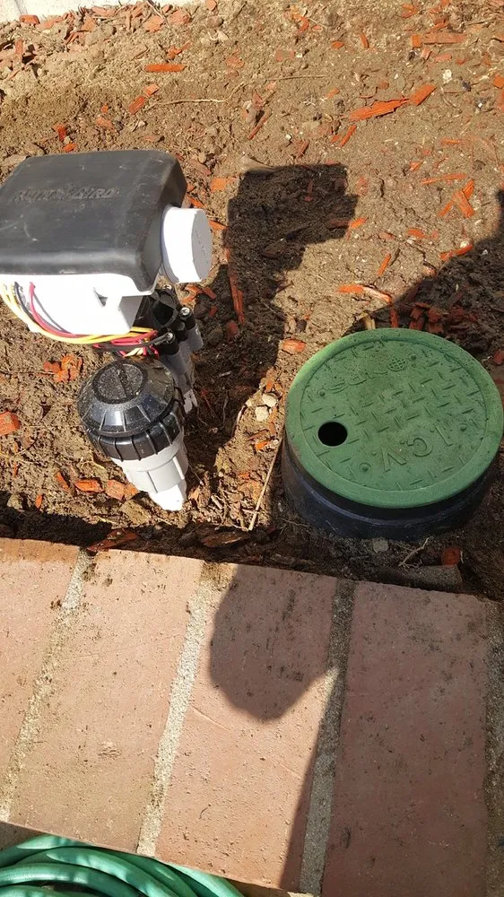 Affordable lawn care service for residential properties in Chino, CA by Felix Landscaping