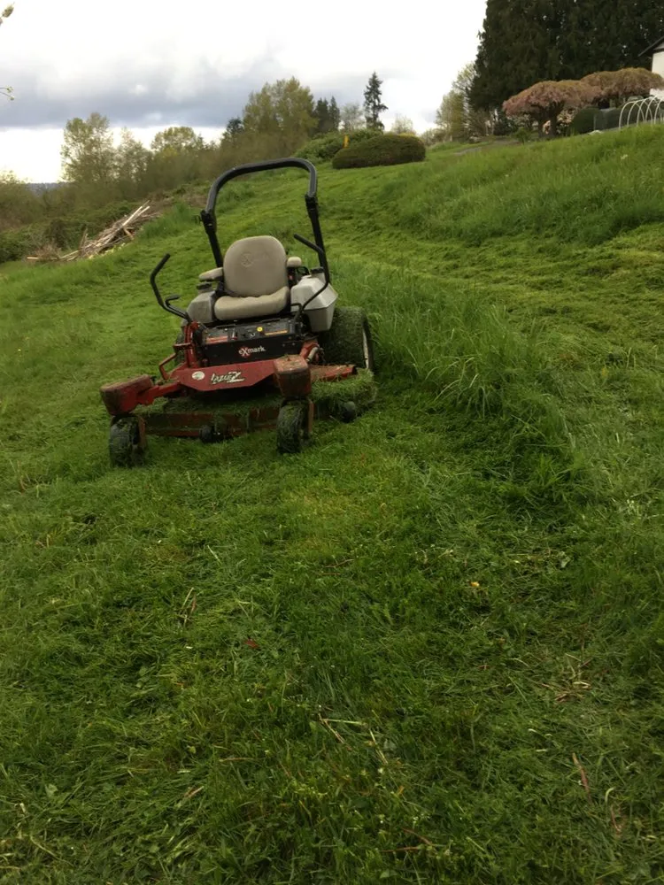 Professional landscape installation in Everett, WA - Felix’s Landscape