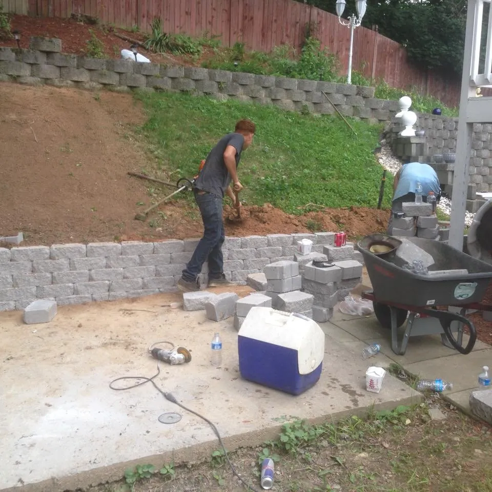 Reliable lawn care service with custom design across Stafford, VA - Felix's Lawn and Landscapes