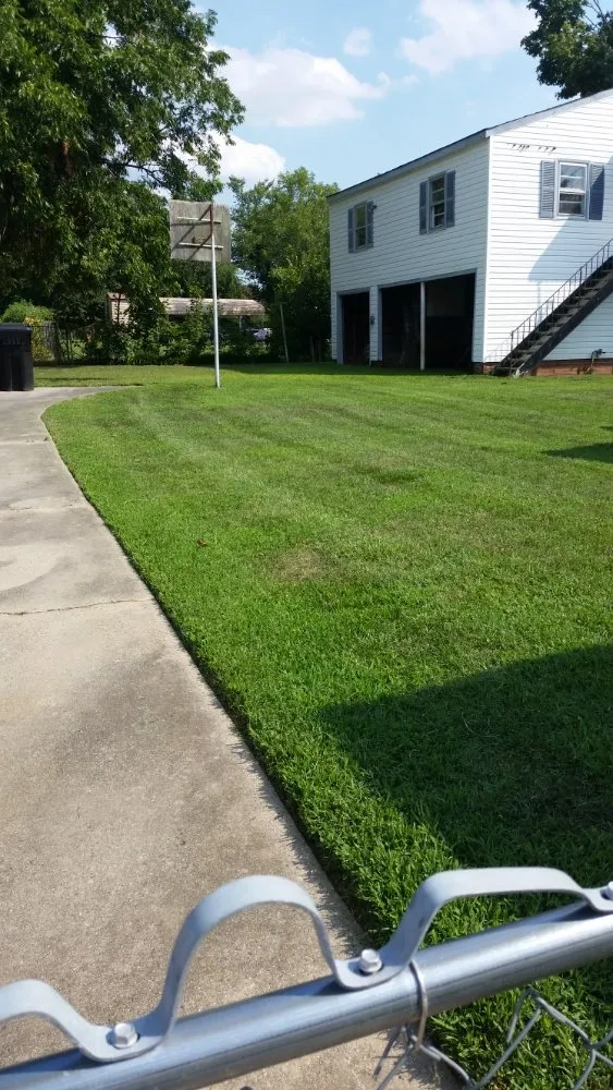 Affordable landscape design in Burlington, NC - Felton Lawn Care