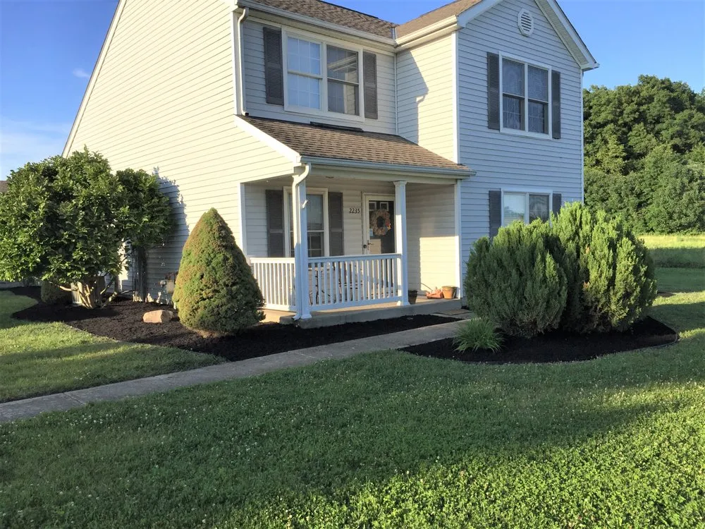 Expert lawn mowing service experts serving Newark, OH - Felumlee Property Solutions