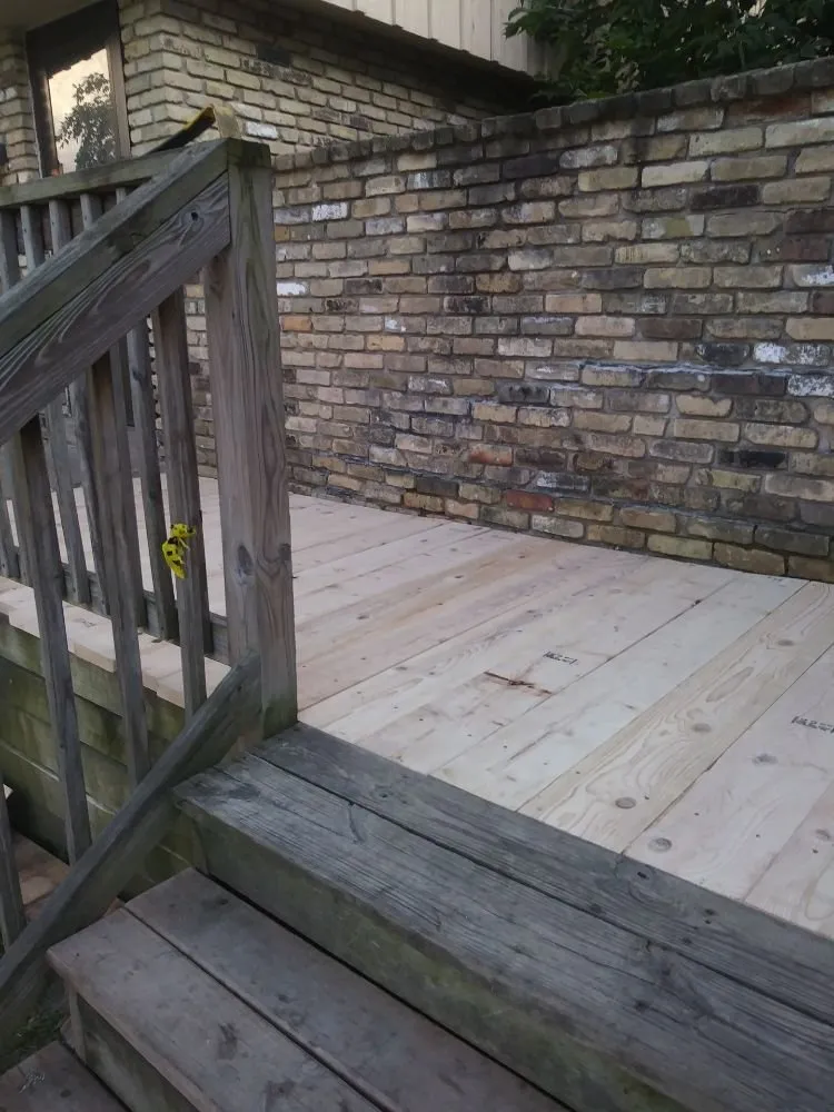 Reliable garden landscaping in Milwaukee, WI by Fence A Holic & Carpentry