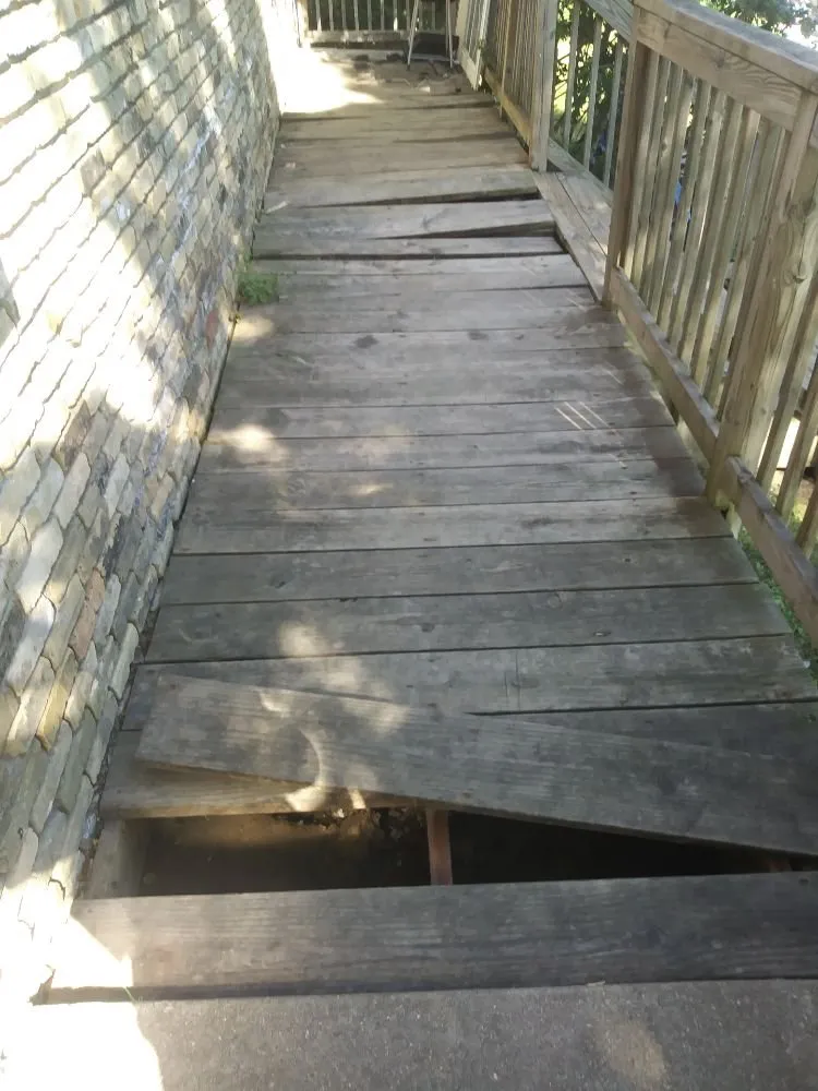 Reliable landscaping services in Milwaukee, WI - Fence A Holic & Carpentry