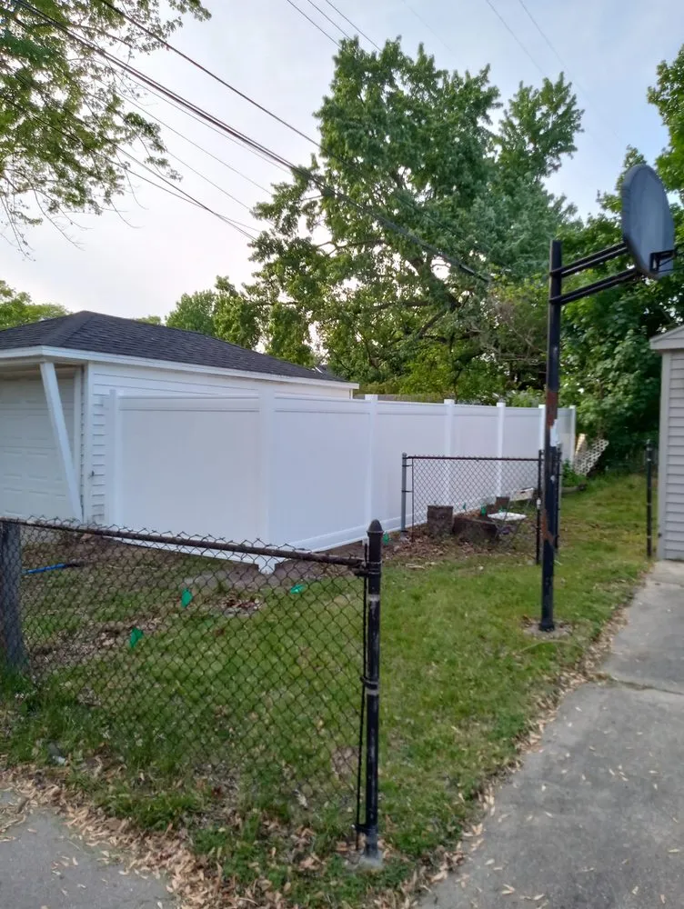 Top-rated lawn mowing service experts serving Tiffin, OH - Fence And Moore