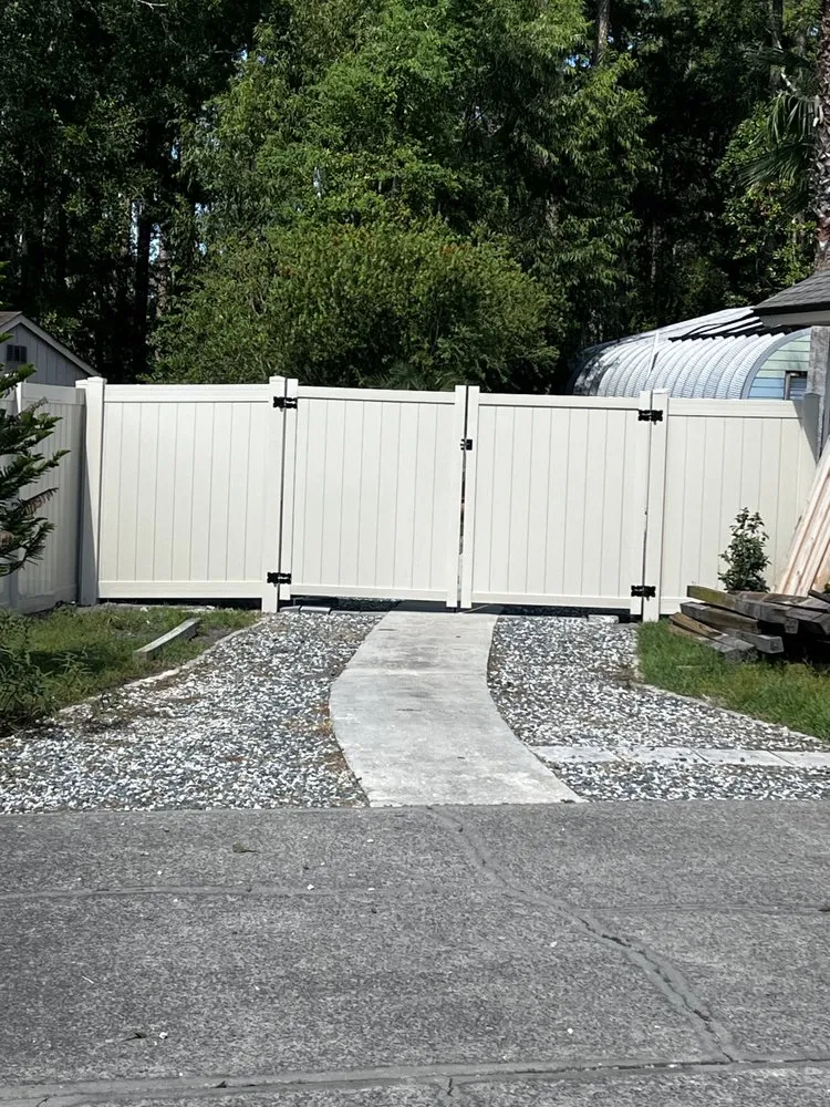 Reliable garden landscaping in Orange Park, FL by Fencings Finest