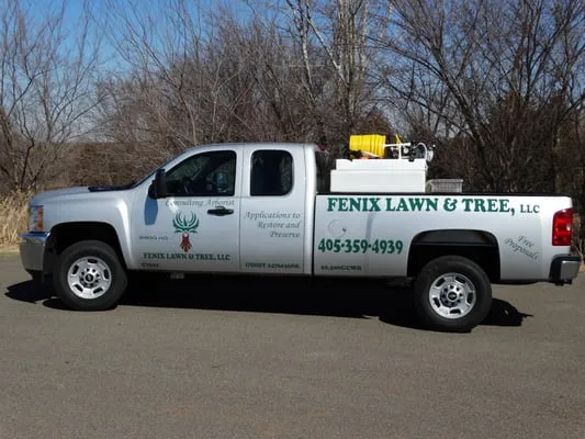 Fenix Lawn & Tree Logo