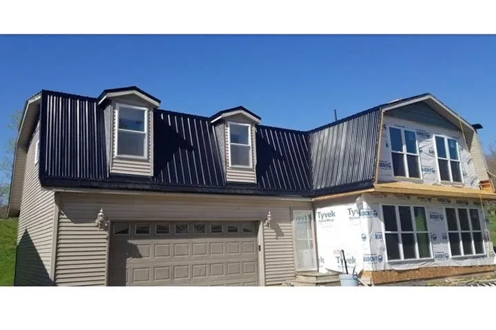 Custom lawn care service in Burlington, IA by Fenton's Construction & Landscaping