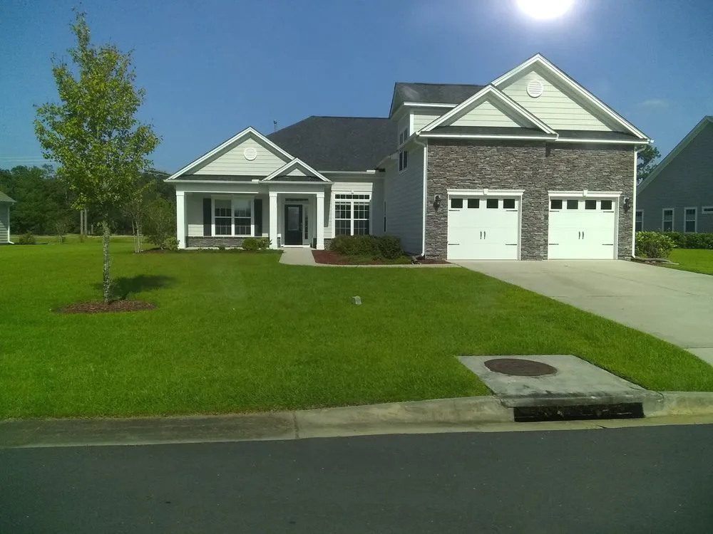 Professional landscaping services in Arcadia, FL - Fer Fer's Cleaning Services
