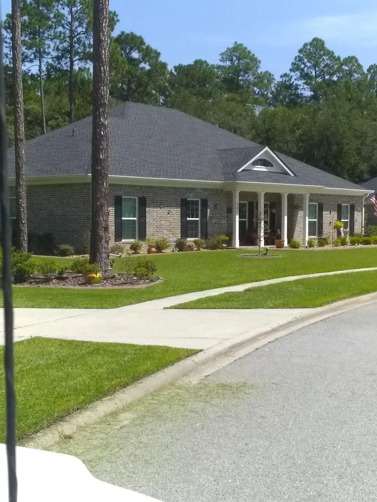 Custom outdoor landscaping experts serving Arcadia, FL - Fer Fer's Cleaning Services