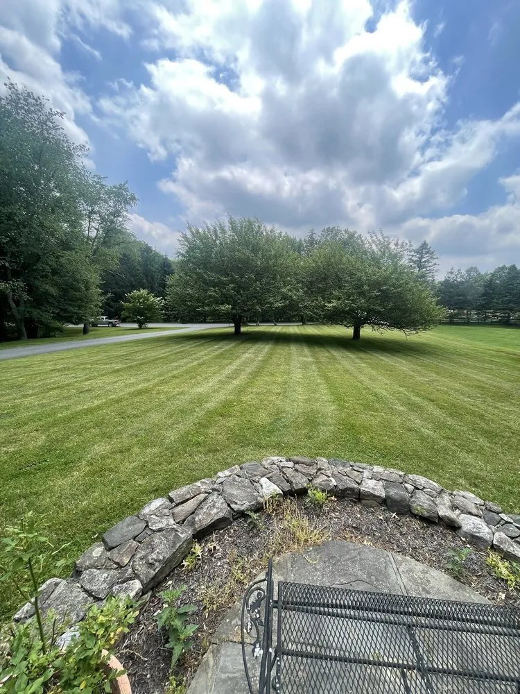 Expert lawn mowing service near you in Katonah, NY by Ferdy’s Landscaping