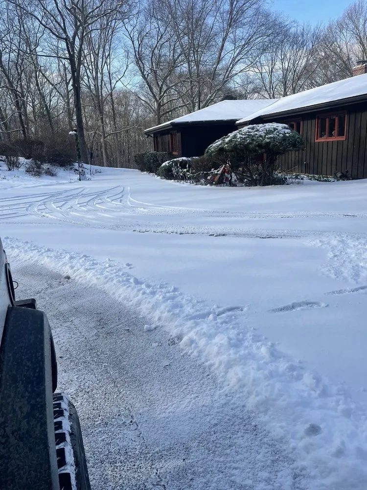 Custom residential landscaping for homes in Katonah, NY by Ferdy’s Landscaping