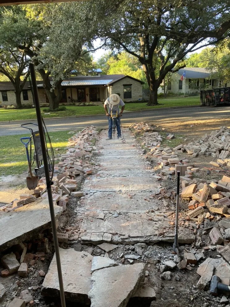 Professional lawn care service for beautiful yards in Waco, TX by Feregrino's Landscaping & More