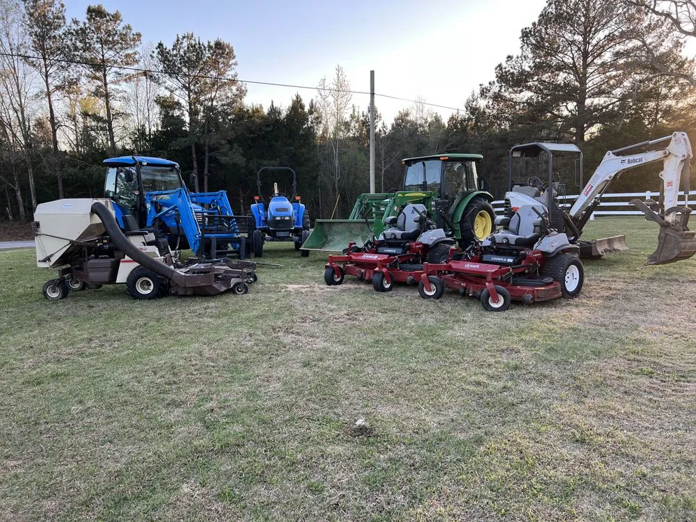 Trusted lawn mowing service for year-round maintenance across Hickory, MS - Fergie’s Lawn Service