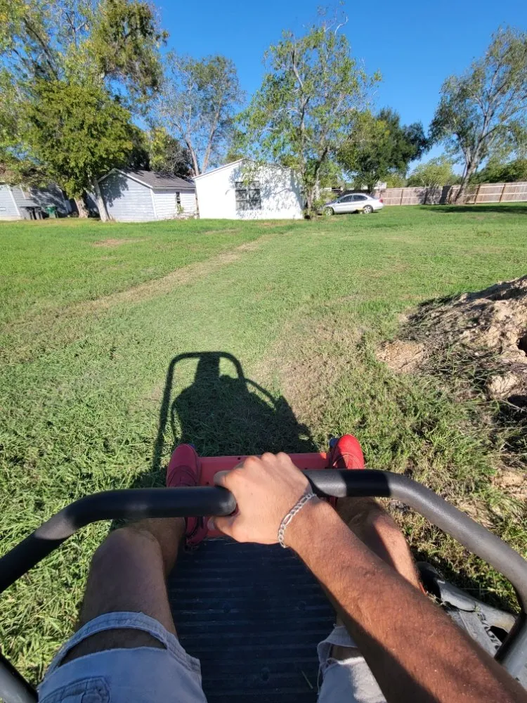 Affordable lawn mowing service in Victoria, TX - Fergreen Lawncare