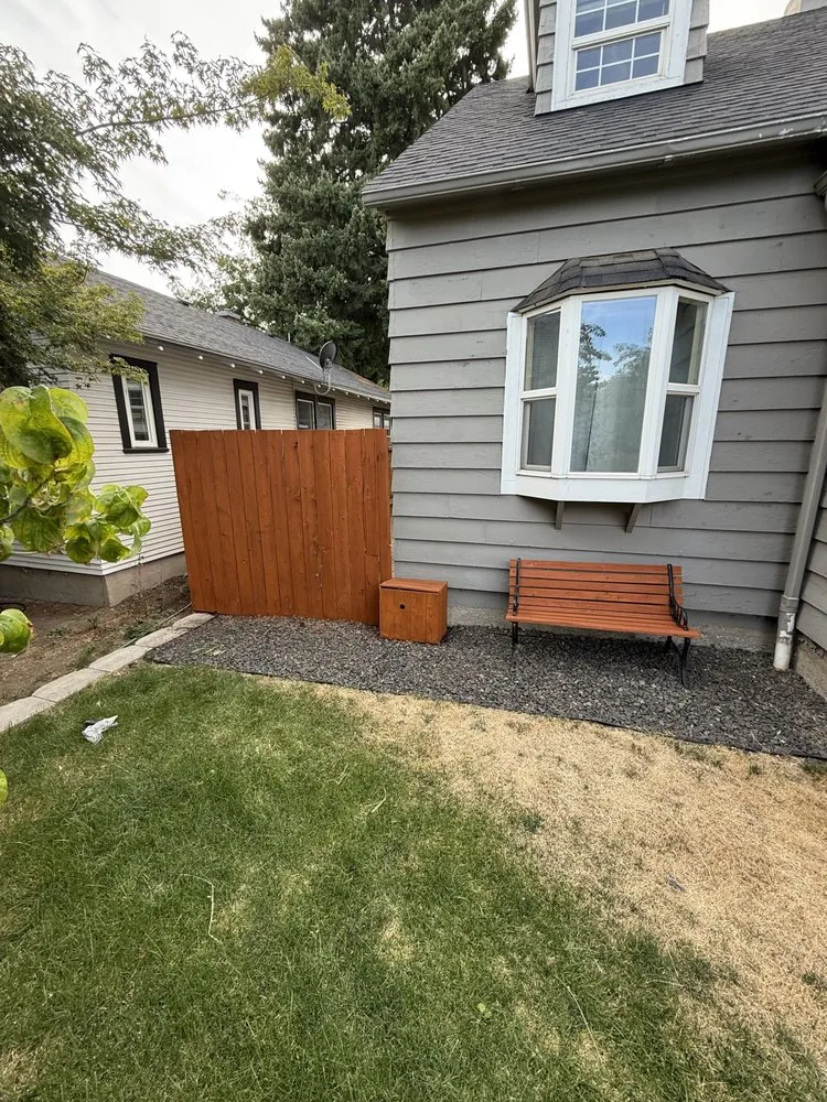 Reliable garden landscaping in Yakima, WA by Fergs Fence Rejuvenation