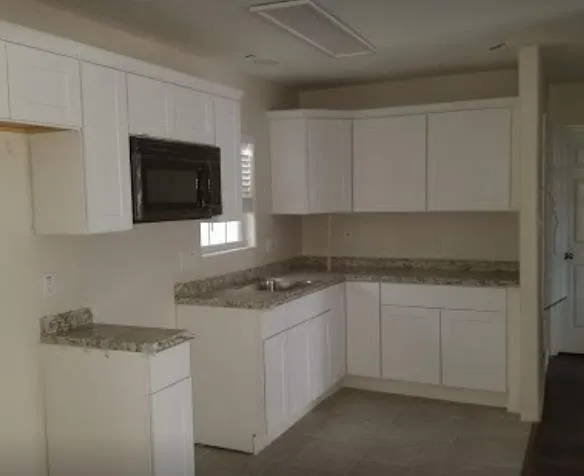 Local yard cleanup service in Converse, TX - Ferguson Labor Company